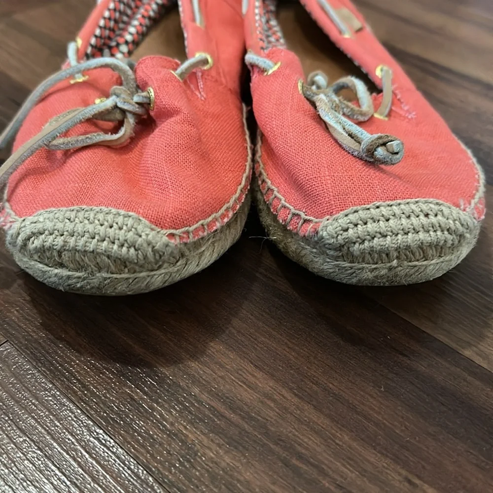 Coral Sperry Top Sider Katama Canvas Shoes Size Women’s 7.5- In great condition